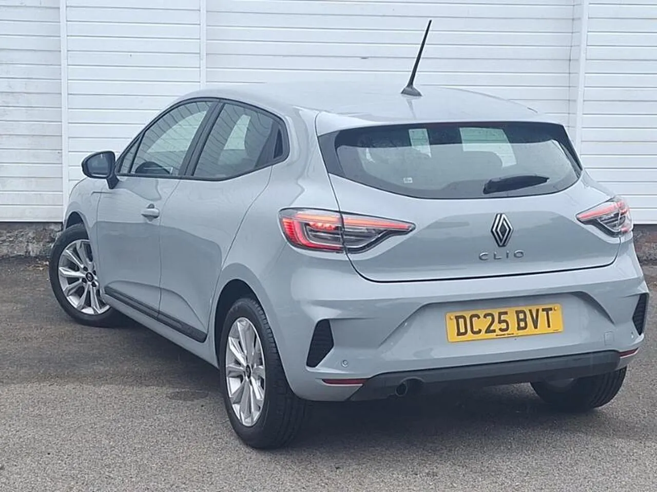 Renault Clio 2025 photo 2