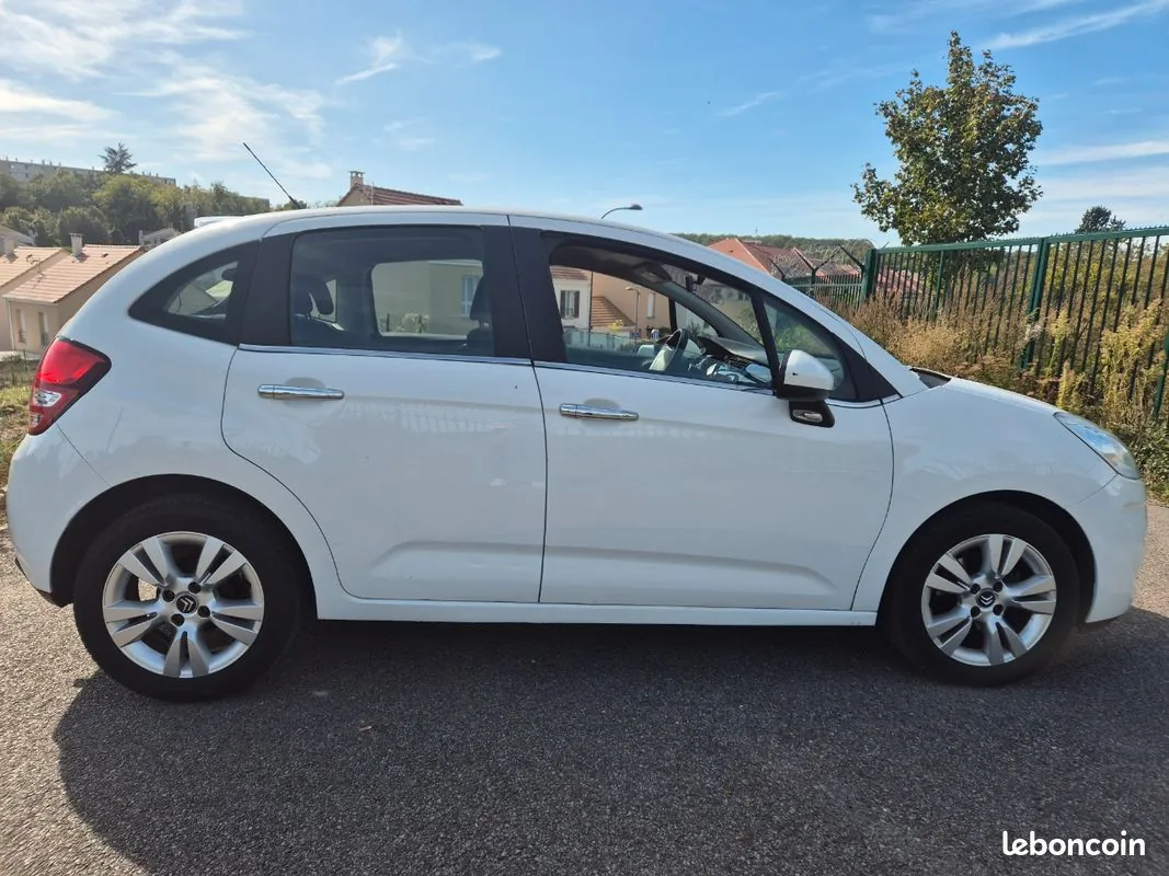 Citroen C3 2010 photo 2