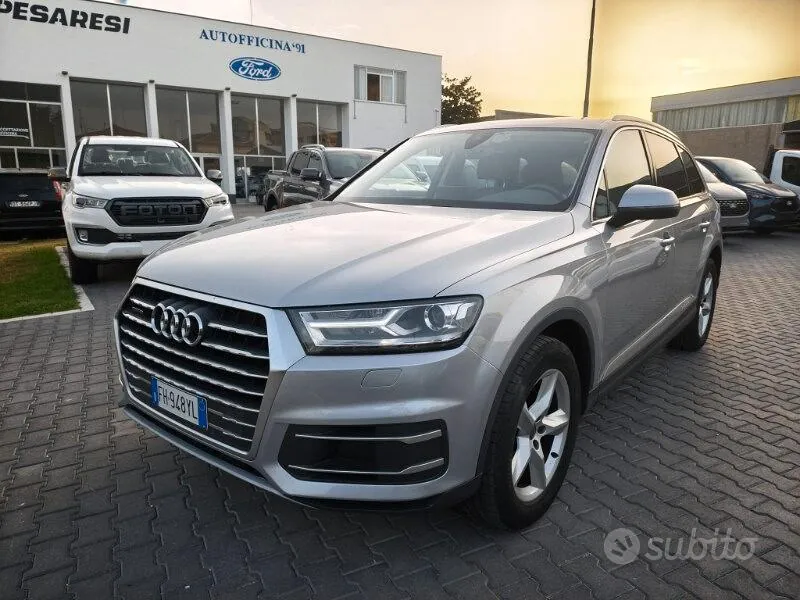 Audi Q7 2017 photo 2