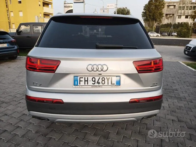 Audi Q7 2017 photo 5