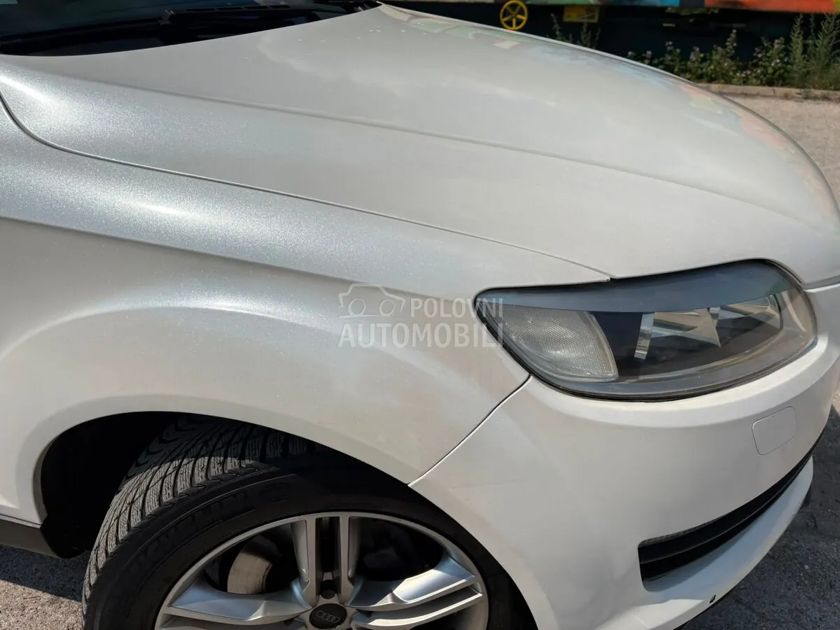 Audi Q7 2007 photo 2