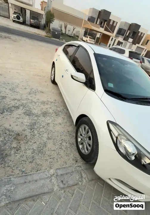 Kia K3 2015 photo 2