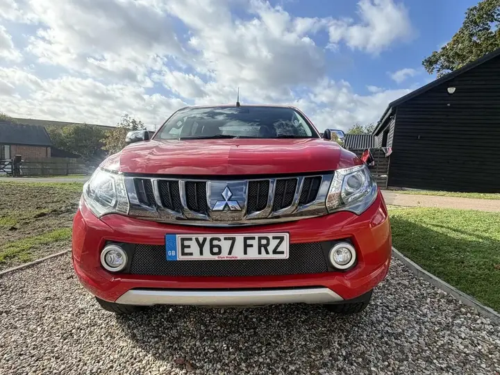 Mitsubishi L200 2017 photo 5