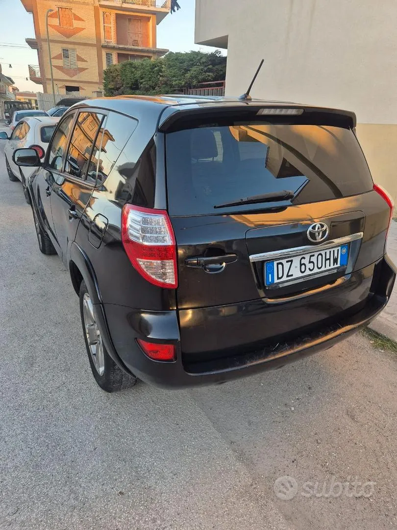 Toyota Rav4 2009 photo 2