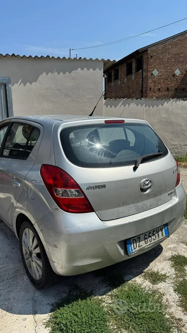 Hyundai I20 2010 photo 4