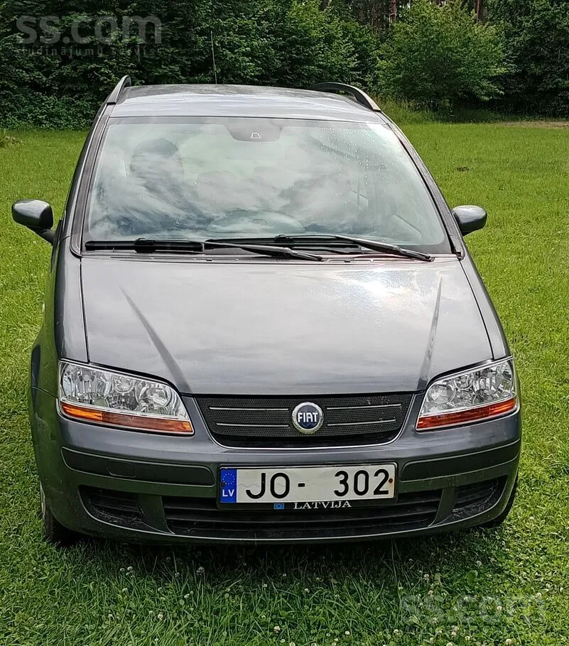 Fiat Idea 2004 photo 2