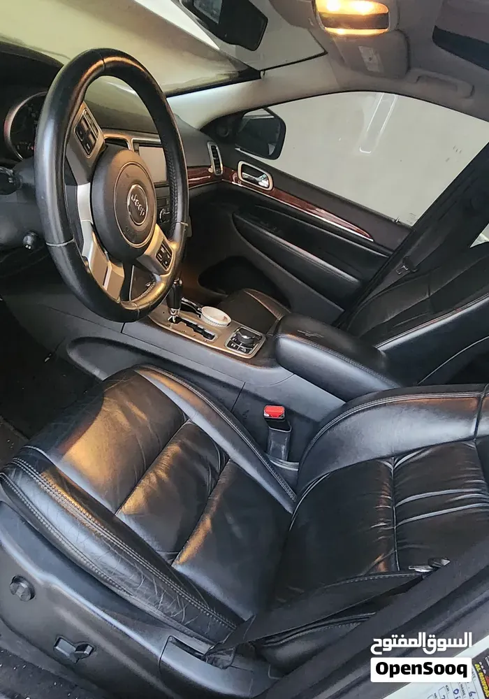 Jeep Grand Cherokee 2011 photo 3
