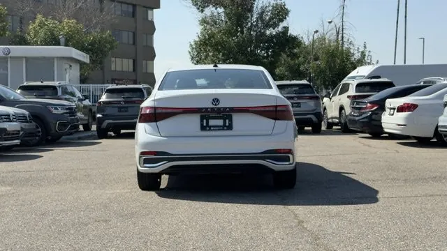 Volkswagen Jetta 2025 photo 5