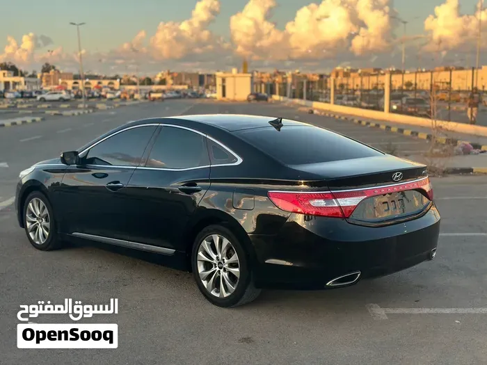 Hyundai Grandeur 2011 photo 2