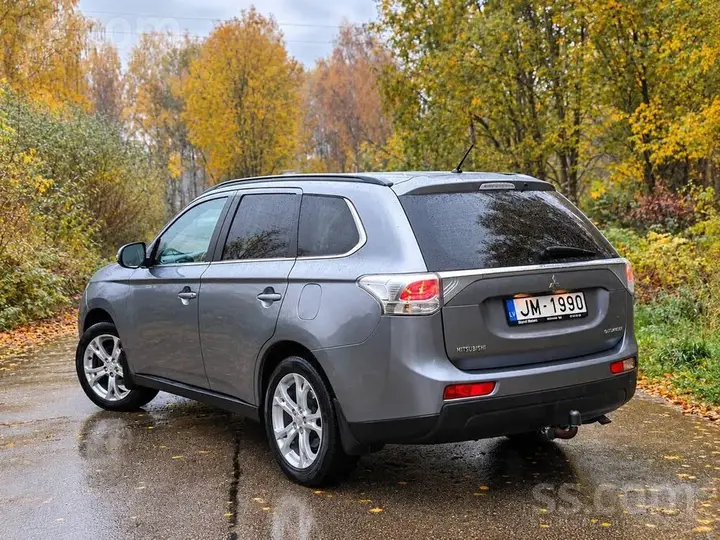 Mitsubishi Outlander 2014 photo 3