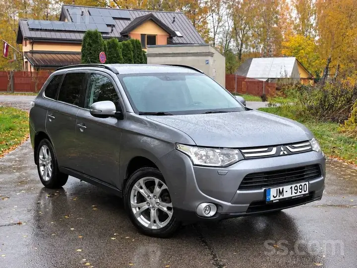 Mitsubishi Outlander 2014 photo 5