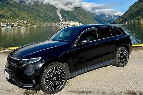 Mercedes-Benz Eqc400