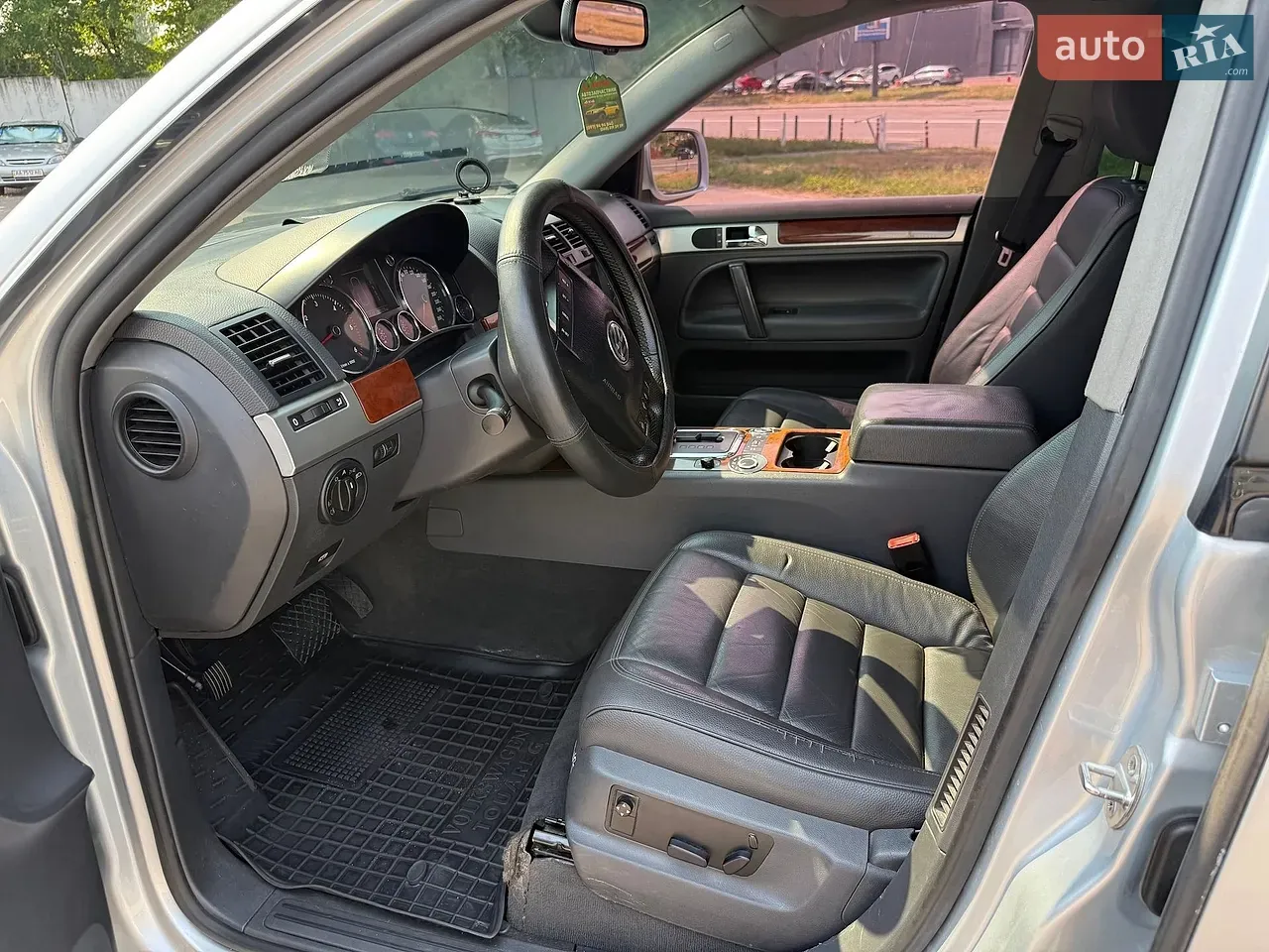 Volkswagen Touareg 2005 photo 5