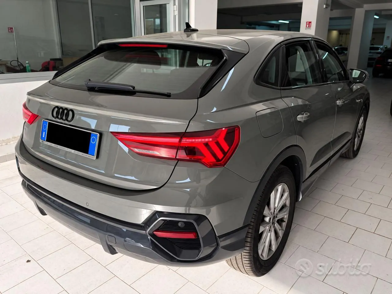 Audi Q3 2022 photo 4