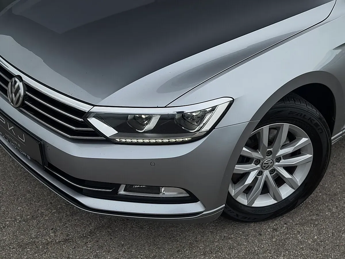 Volkswagen Passat 2019 photo 2
