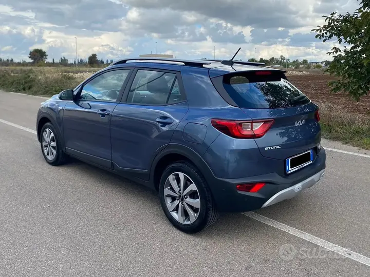Kia Stonic 2023 photo 4