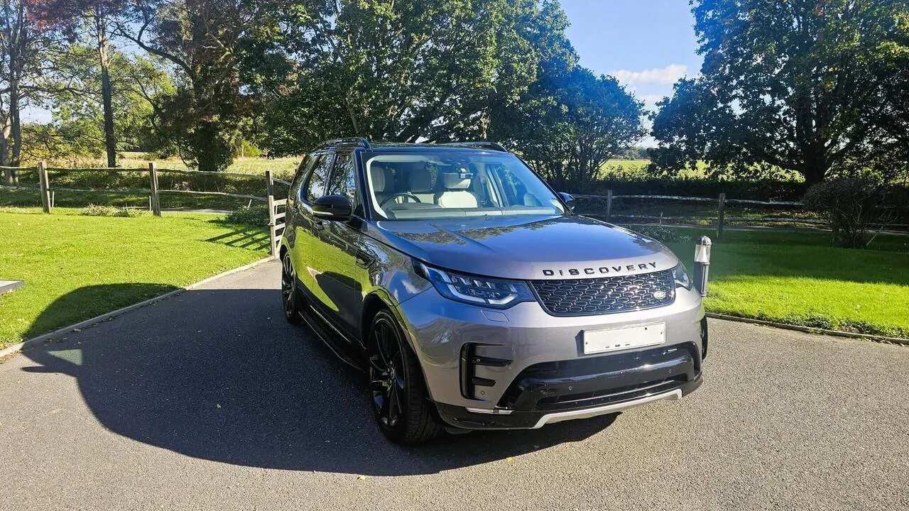 Land Rover Discovery 2017 photo 2