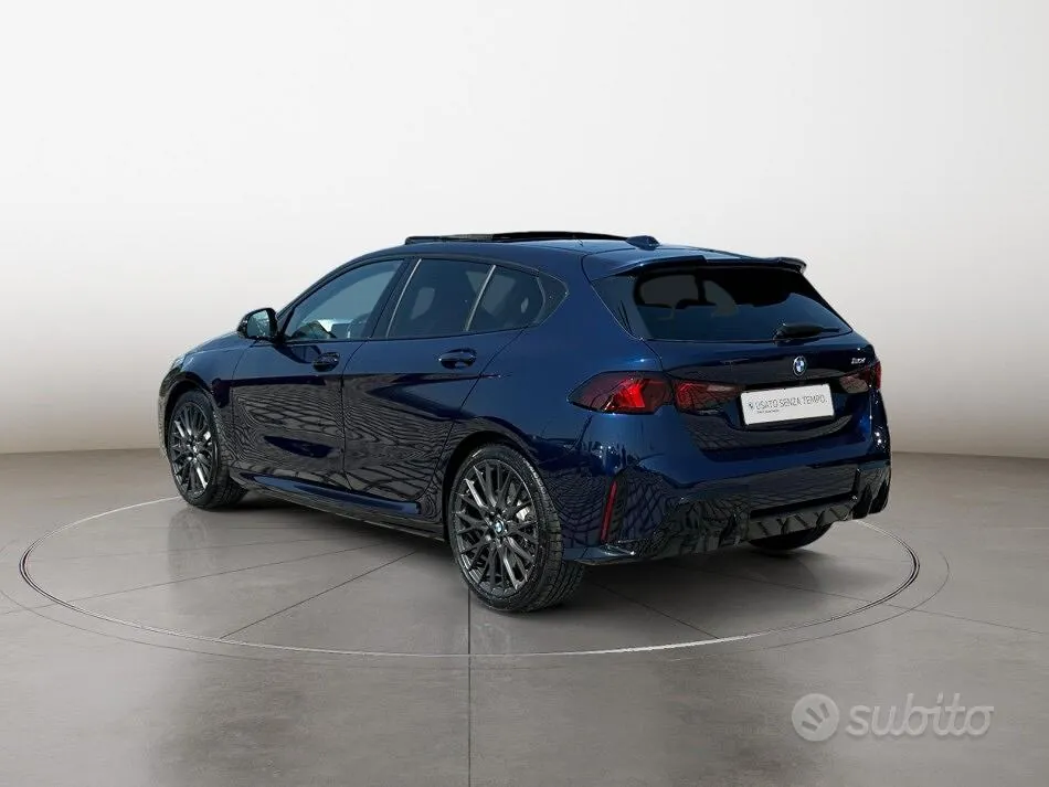 BMW 120D 2026 photo 3