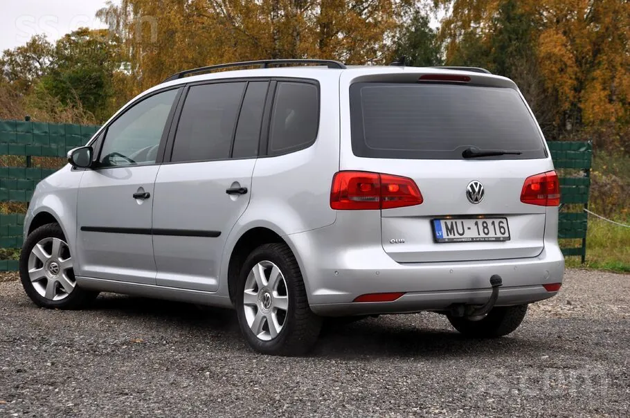 Volkswagen Touran 2012 photo 3