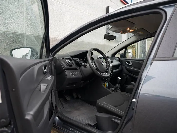 Renault Clio 2018 photo 3
