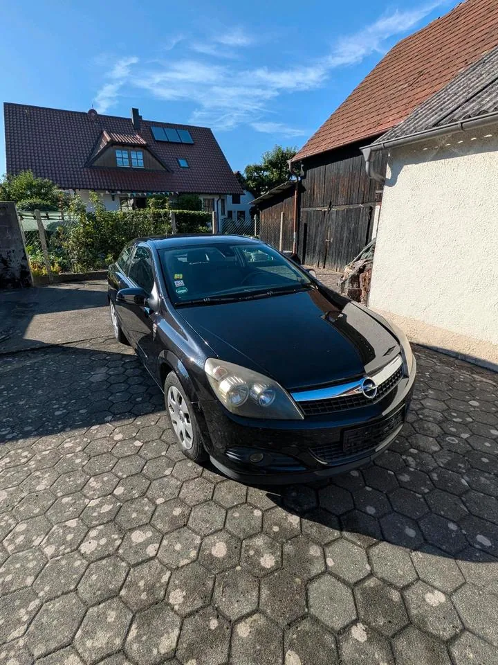 Opel Astra H Gtc