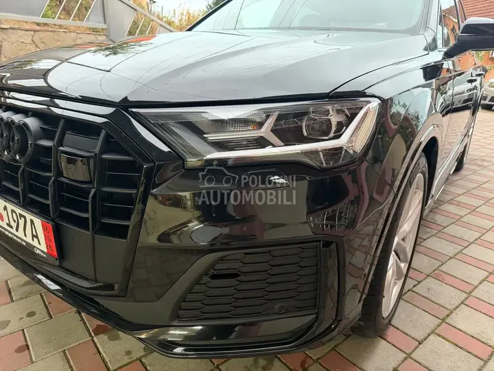 Audi Q7 2022 photo 4