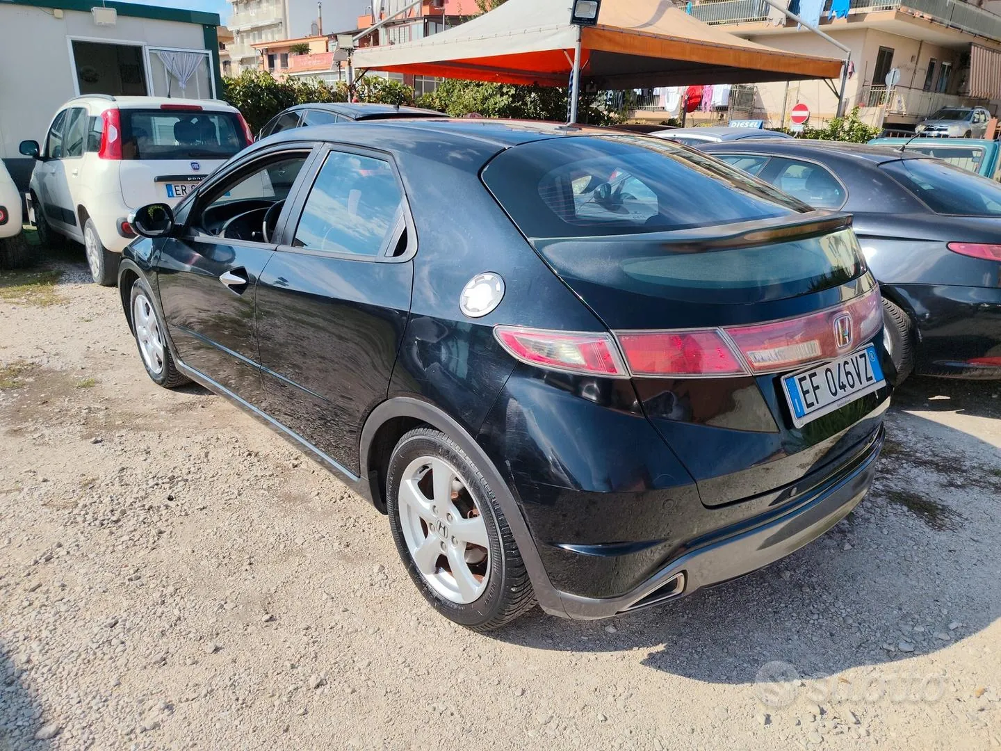 Honda Civic 2011 photo 2