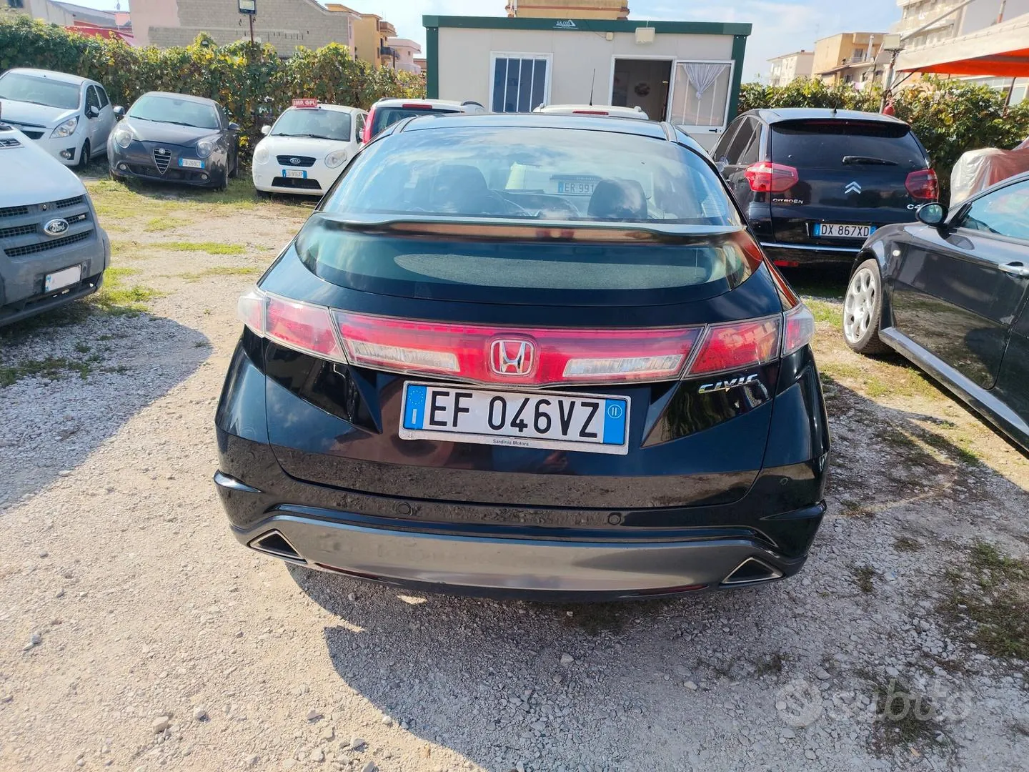 Honda Civic 2011 photo 3