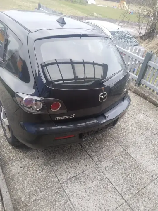 Mazda Mazda3 2006 photo 3
