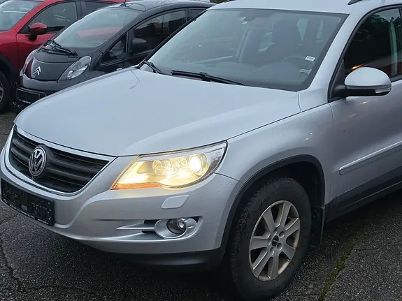 Volkswagen Tiguan 2008 photo 2