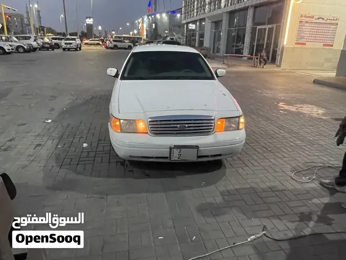 Ford Crown Victoria