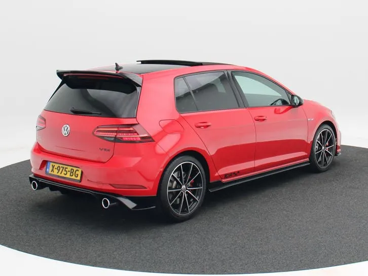 Volkswagen Golf 2019 photo 2