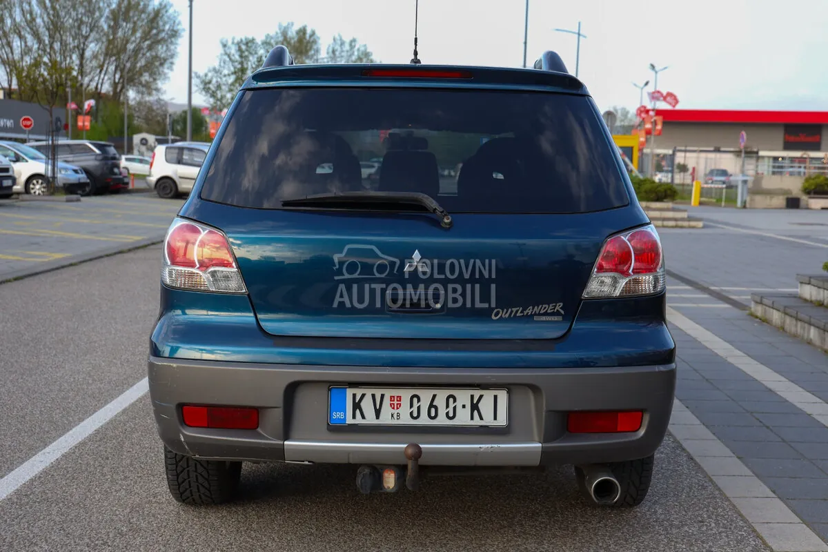 Mitsubishi Outlander 2004 photo 4