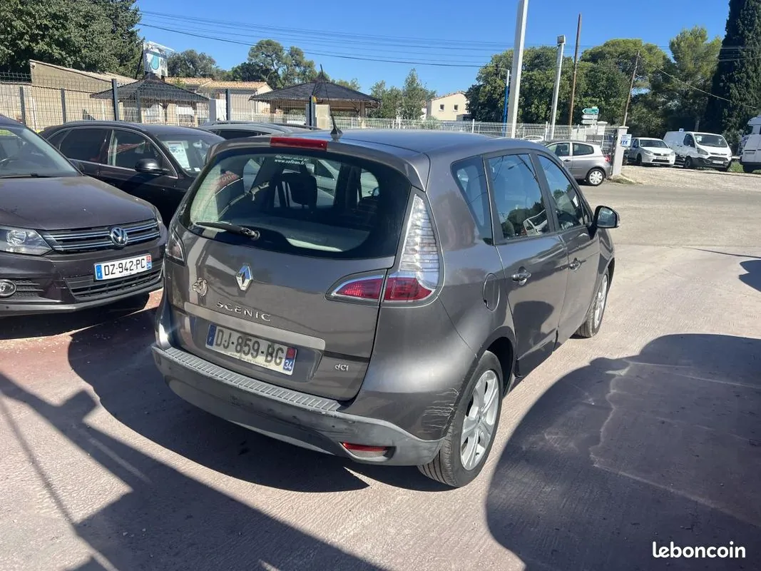 Renault Scenic 2014 photo 5