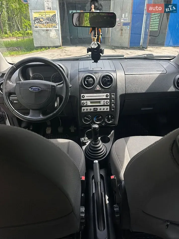 Ford Fusion 2005 photo 5