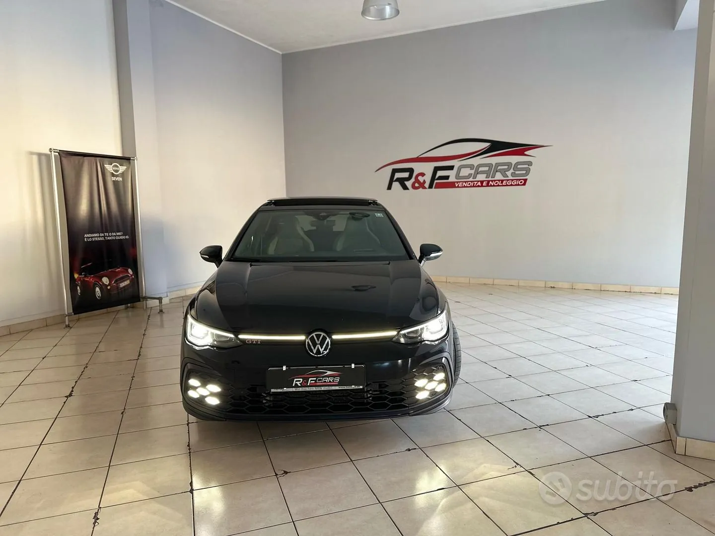 Volkswagen Golf 2023 photo 2