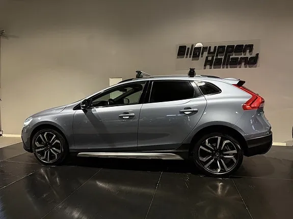 Volvo V40 Cross Country 2018 photo 4