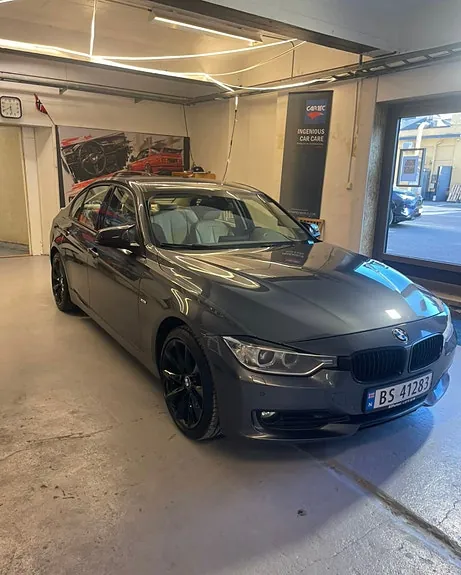 BMW 320D 2012 photo 4