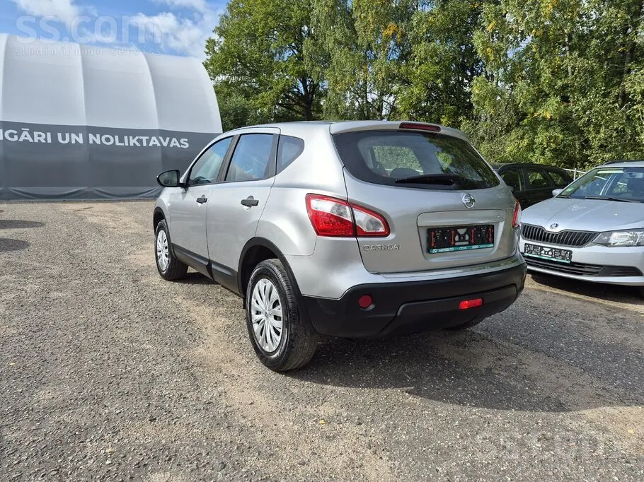 Nissan Qashqai 2011 photo 4