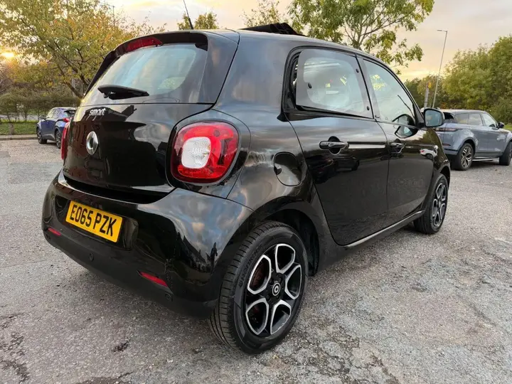 Smart Forfour 2015 photo 2