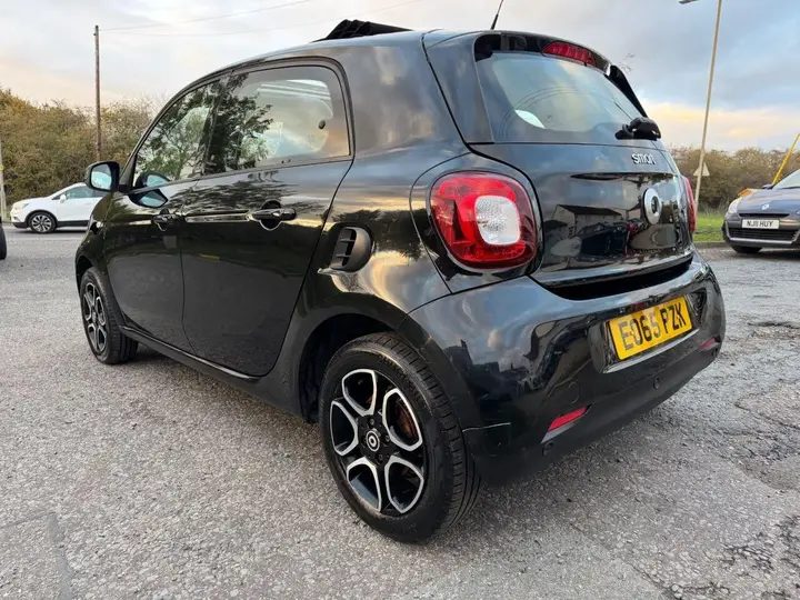 Smart Forfour 2015 photo 5