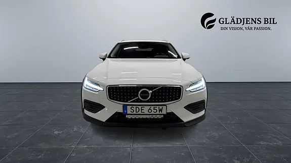 Volvo V60 Cross Country 2020 photo 2