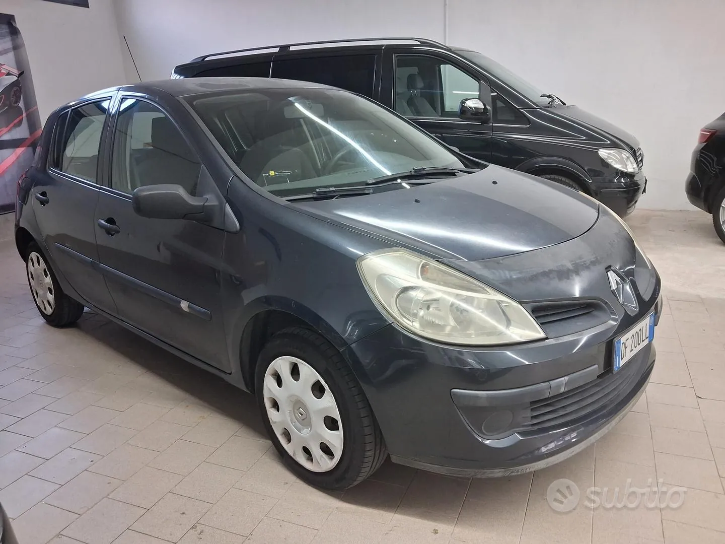 Renault Clio 2007 photo 2