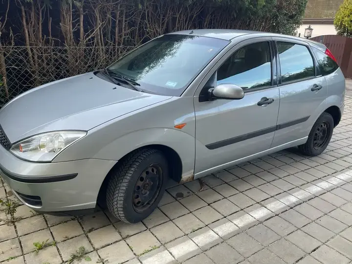 Ford Focus 2004 photo 2