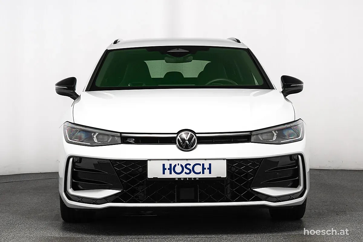 Volkswagen Passat 2025 photo 2