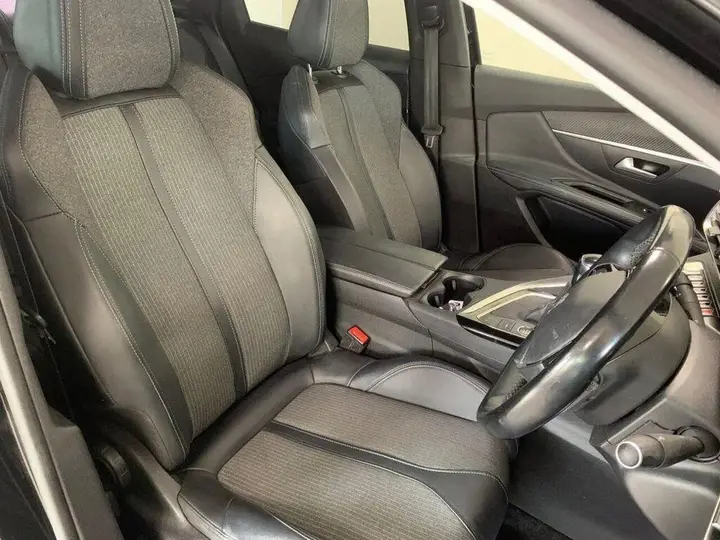 Peugeot 3008 2023 photo 5