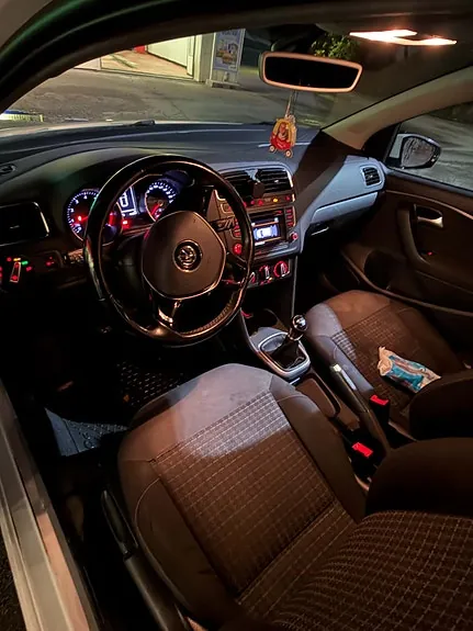 Volkswagen Polo 2015 photo 3
