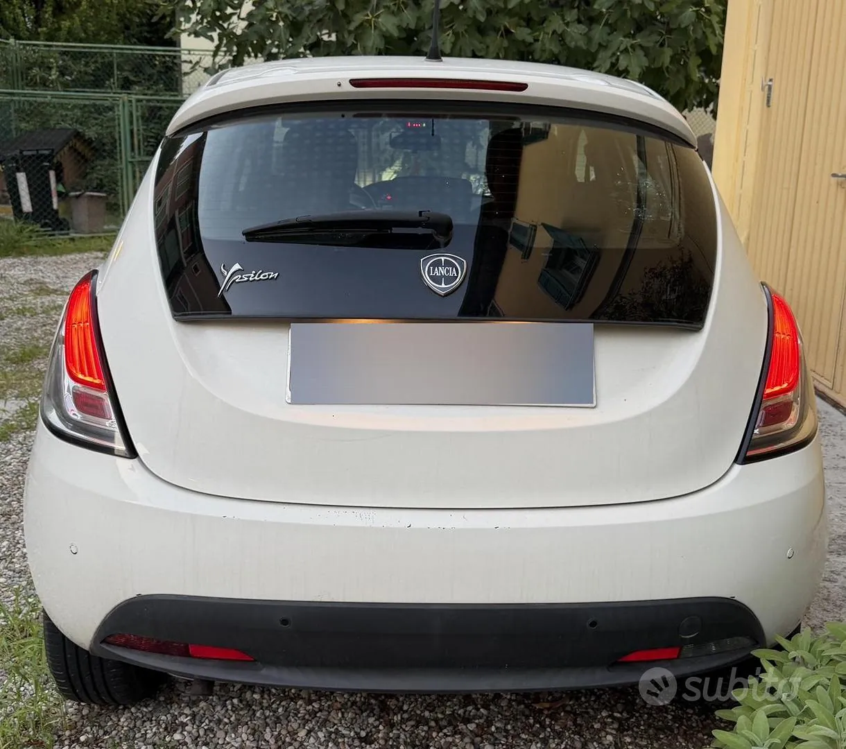 Lancia Ypsilon 2012 photo 2