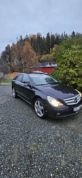 Mercedes-Benz R320