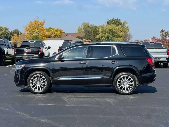 GMC Acadia 2023 photo 4